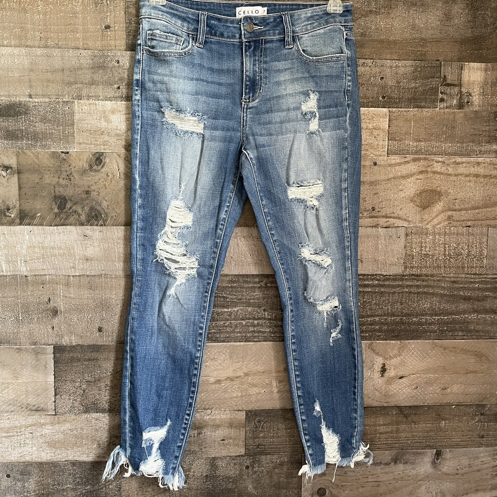 Cello Size 7 Denim Distressed Destroyed Skinny Jeans 5 Pocket Design